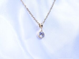 Ατσάλινο κολιέ Heavenly με διάφανο κρύσταλλο